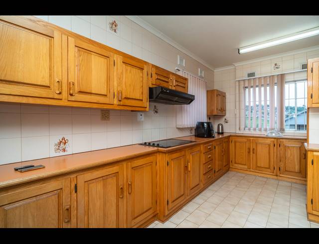 4 BEDROOM HOUSE SOLD IN PARLOCK